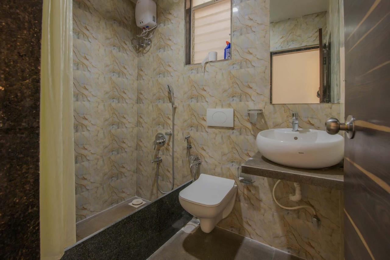 Stayvista'S Vine & Splash - Riverside Villa With An Infinity Pool And Indoor Games Karjat Exterior photo