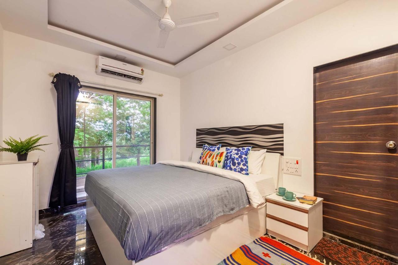 Stayvista'S Vine & Splash - Riverside Villa With An Infinity Pool And Indoor Games Karjat Exterior photo